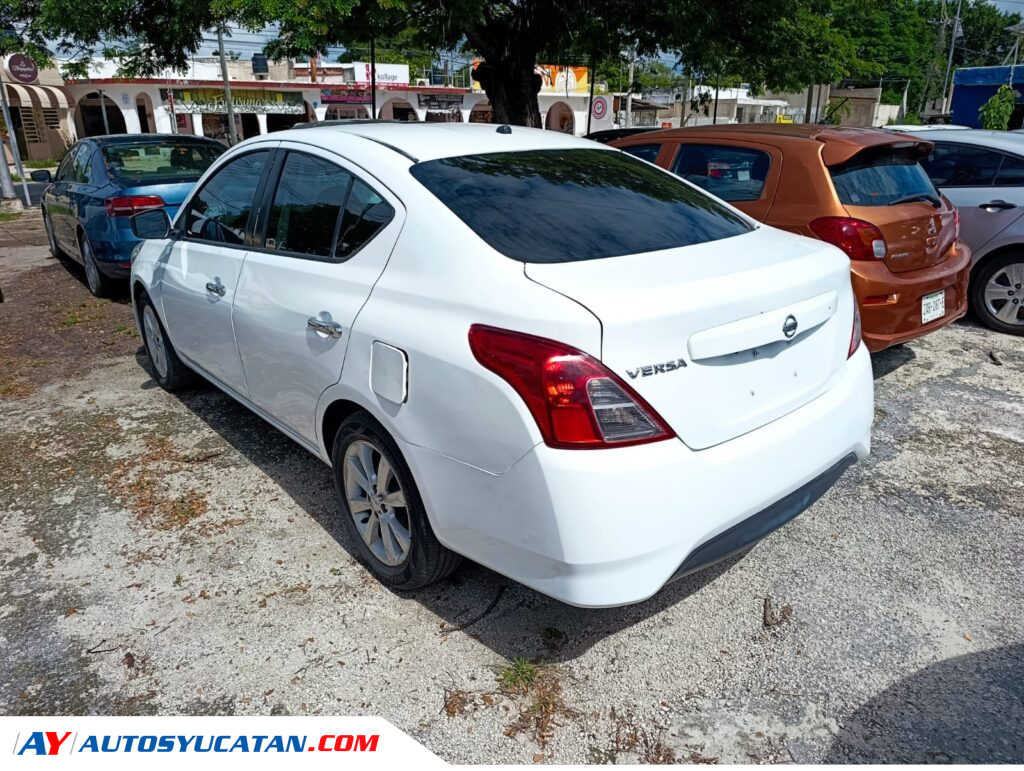 Nissan Versa 2017