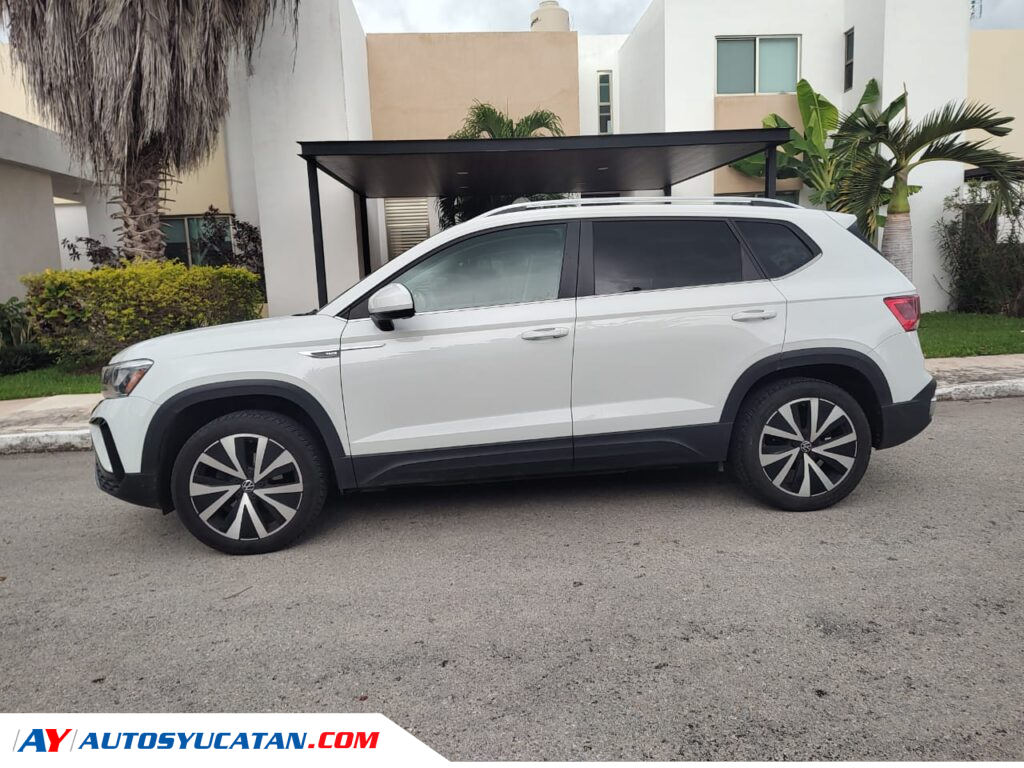 Volkswagen Taos Comfortline 2023