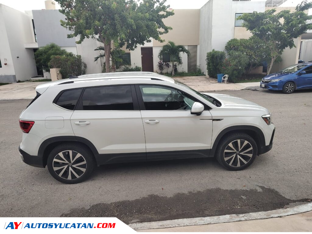 Volkswagen Taos Comfortline 2023