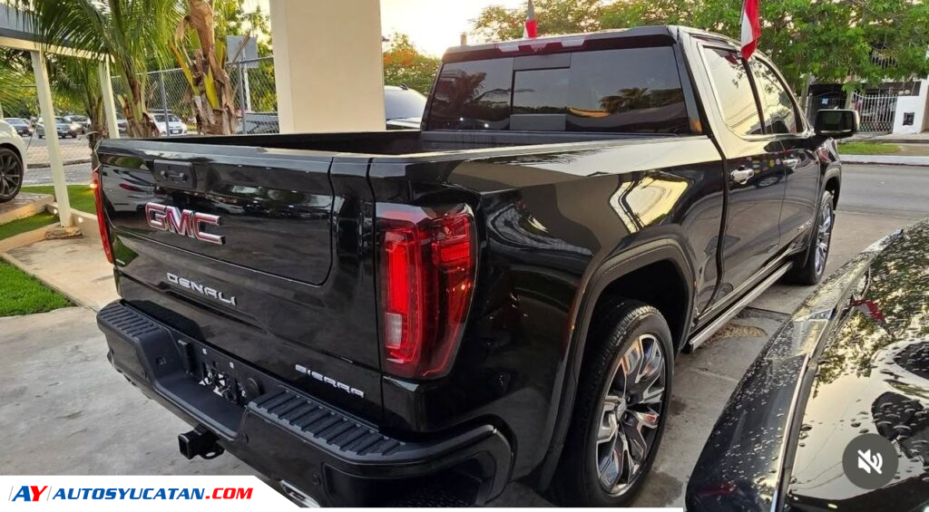GMC Sierra Denali 2023