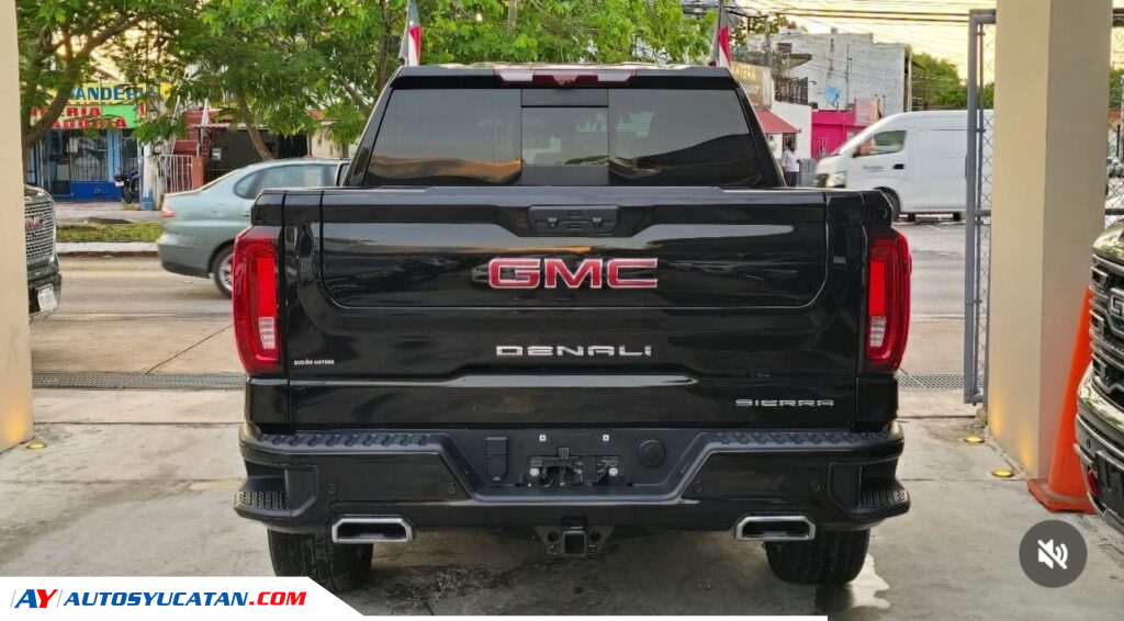 GMC Sierra Denali 2023