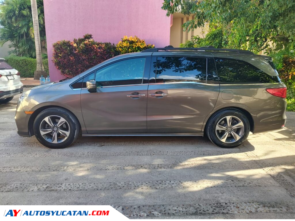 Honda Odyssey  Touring 2018