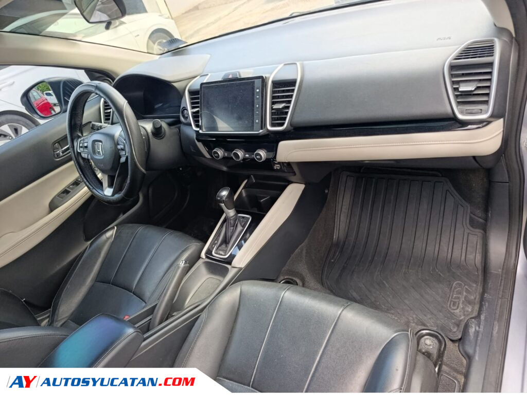 Honda City Touring 2022