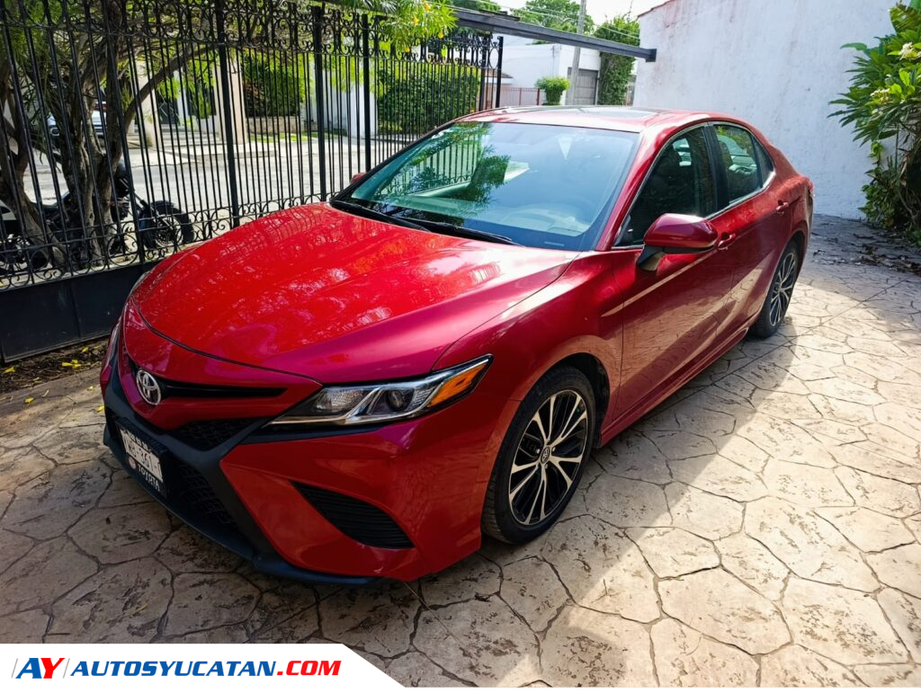 Toyota Camry SE 2019