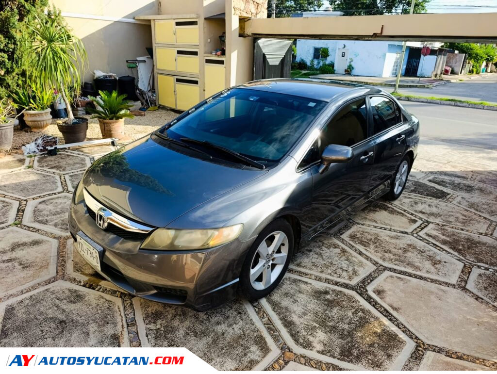 Honda Civic LX Sedan 4 puertas 2011