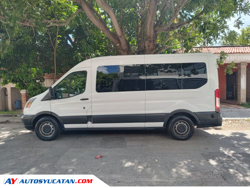 Ford Transit Bus 15 Pasajeros 2017