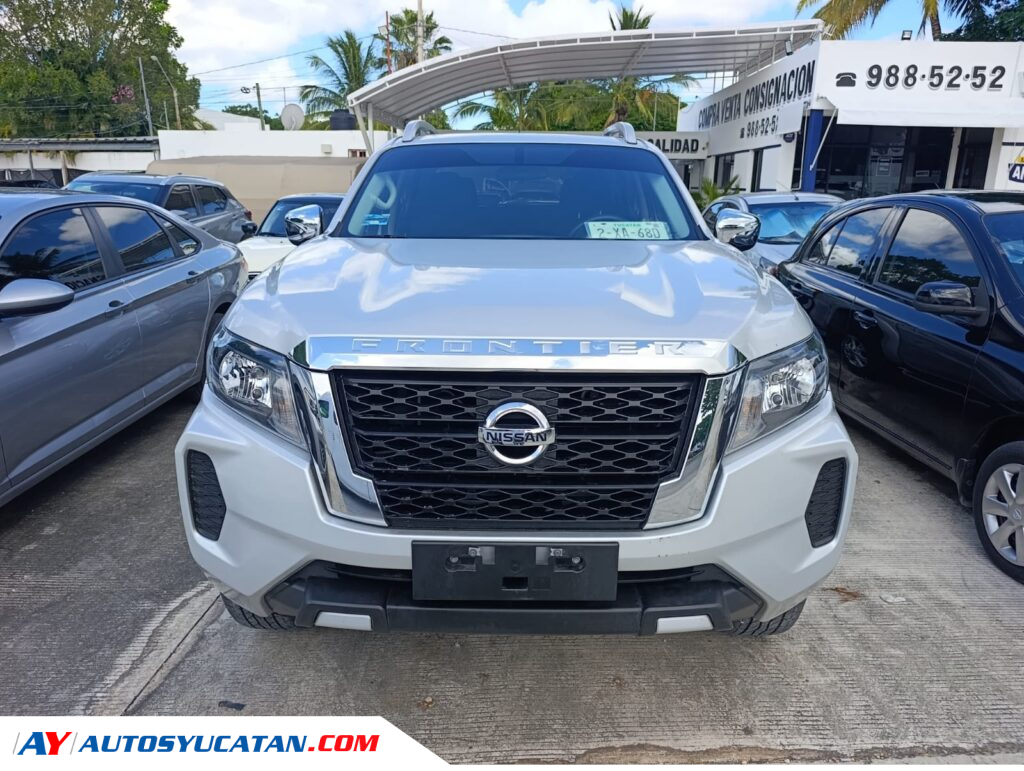 Nissan Frontier LE 2022