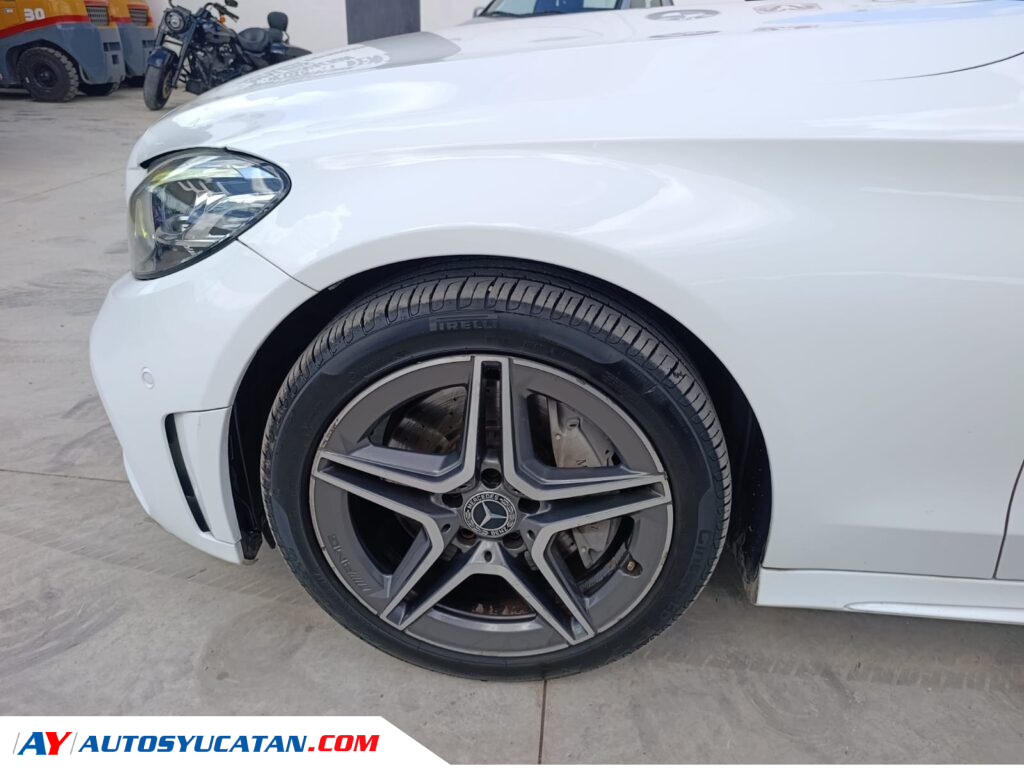 Mercedes Benz C300 2019