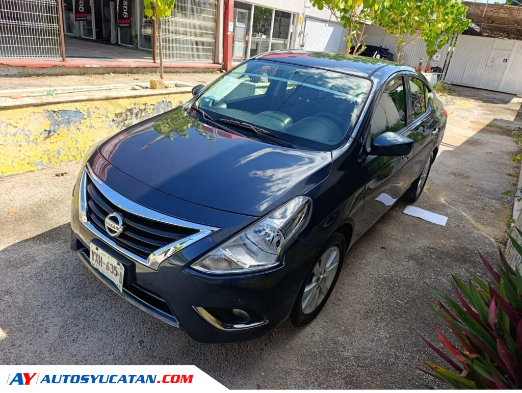 Nissan Versa STD 2015