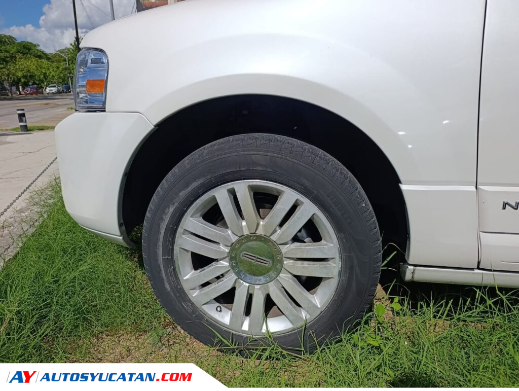 Lincoln Navigator 2013