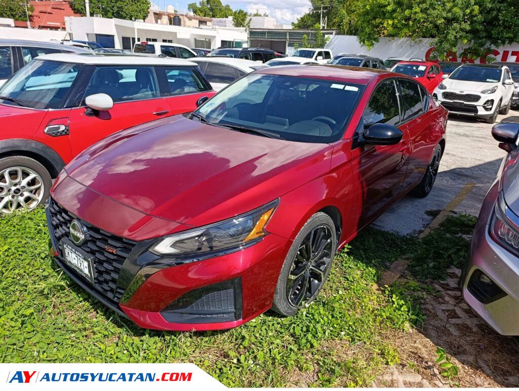 Nissan Altima SR 2023