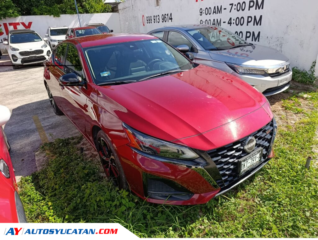 Nissan Altima SR 2023