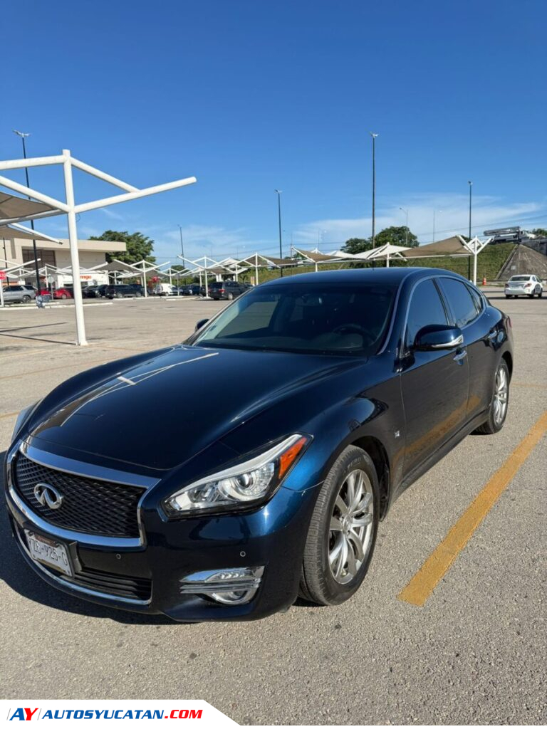 Infiniti Q70