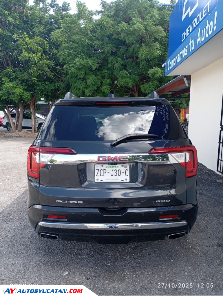 GMC Acadia Denali 2020