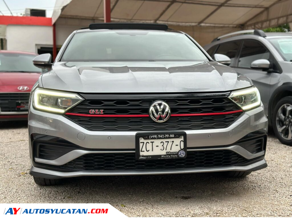 COMO NUEVO VW JETTA GLI 2020