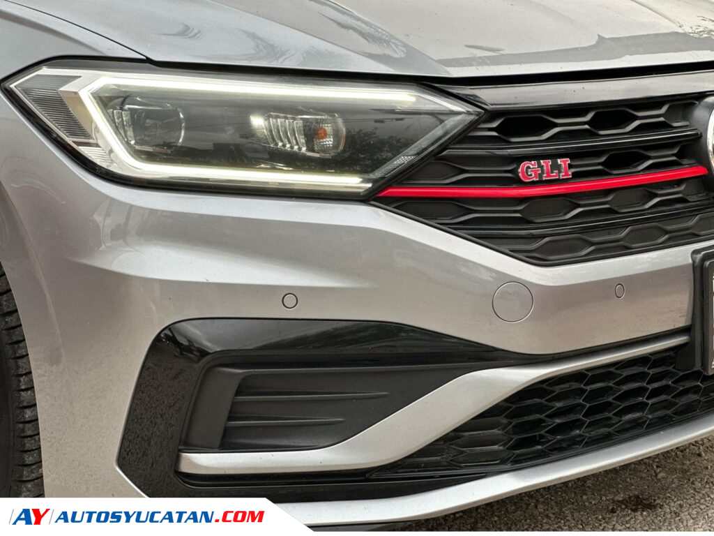 COMO NUEVO VW JETTA GLI 2020