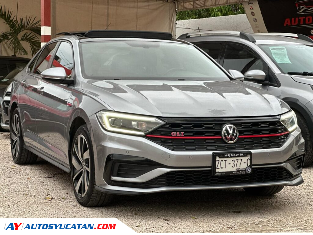 COMO NUEVO VW JETTA GLI 2020