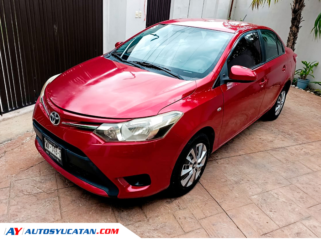 Toyota Yaris Sedan Core CVT  2017