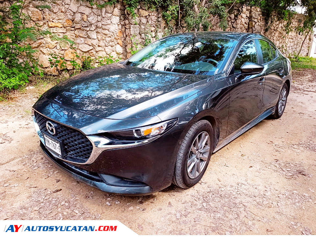 MAZDA 3 i SEDAN  2024