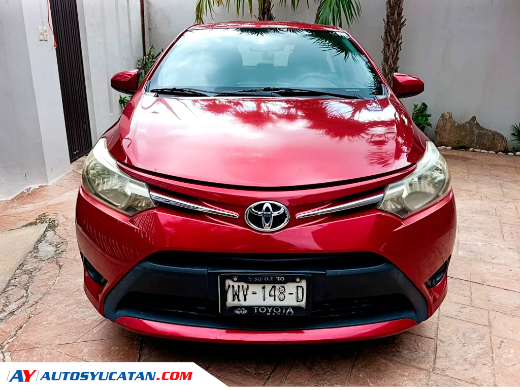 Toyota Yaris Sedan Core CVT  2017