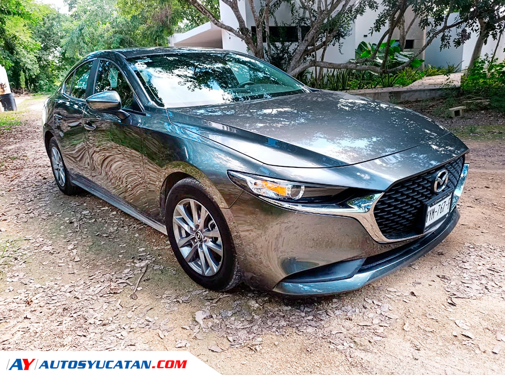 MAZDA 3 i SEDAN  2024