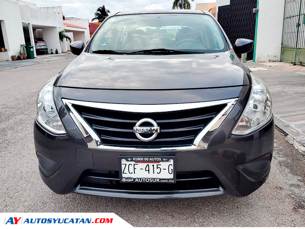 Nissan Versa Sense Estandar 2015
