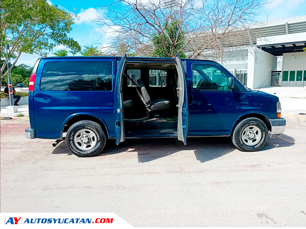 Chevrolet Express Van 2004