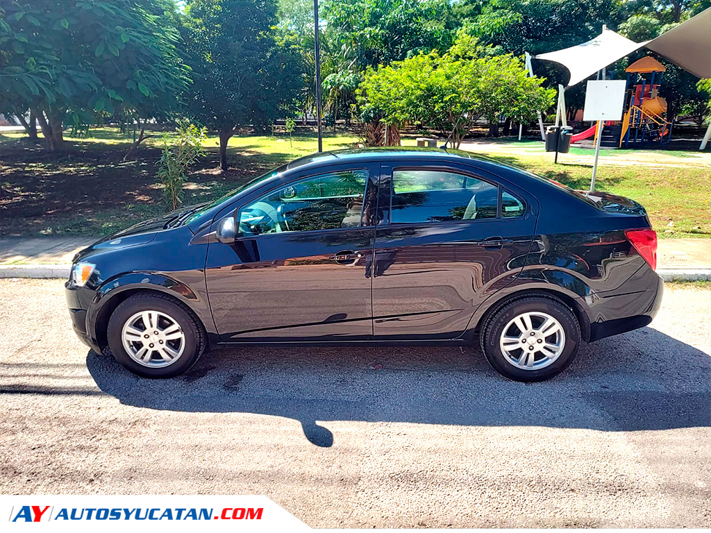 Chevrolet Sonic LT Manual 2014