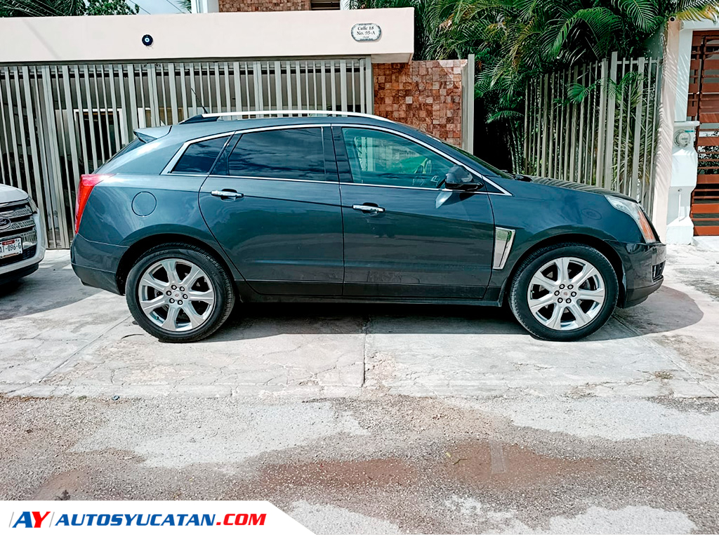 Cadillac SRX Luxury 2013