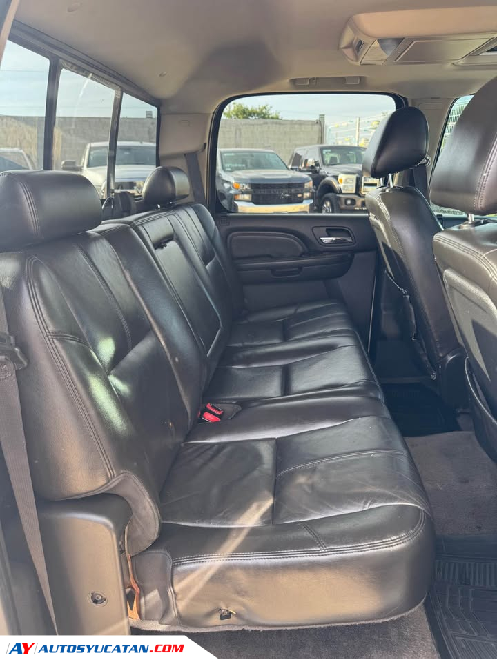 GMC SIERRA DENALI AWD 2011