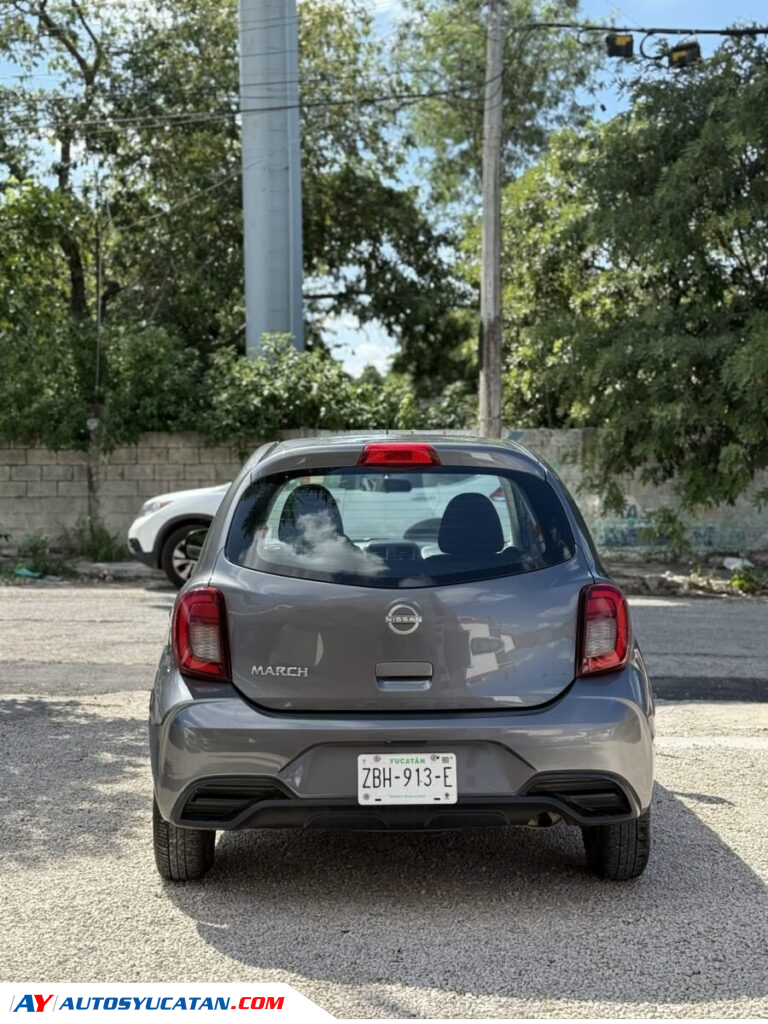 NISSAN MARCH 2023 AUTOMATICO