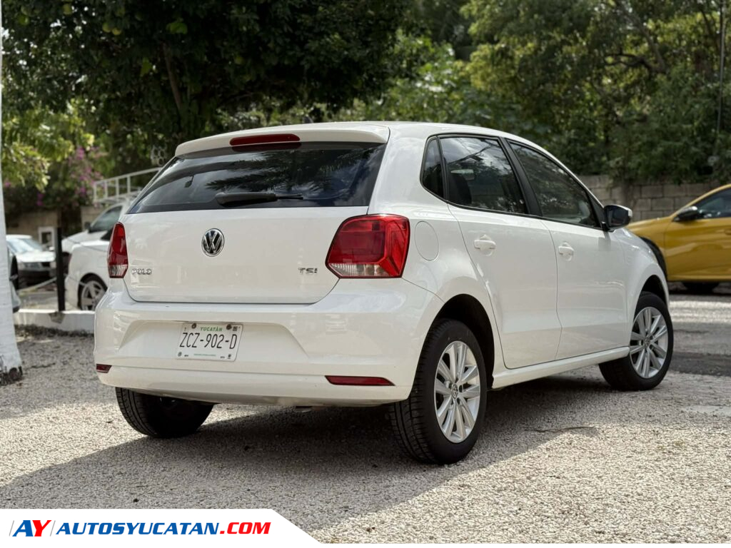 IMPECABLE VOLKWSAGEN POLO TSI 2017