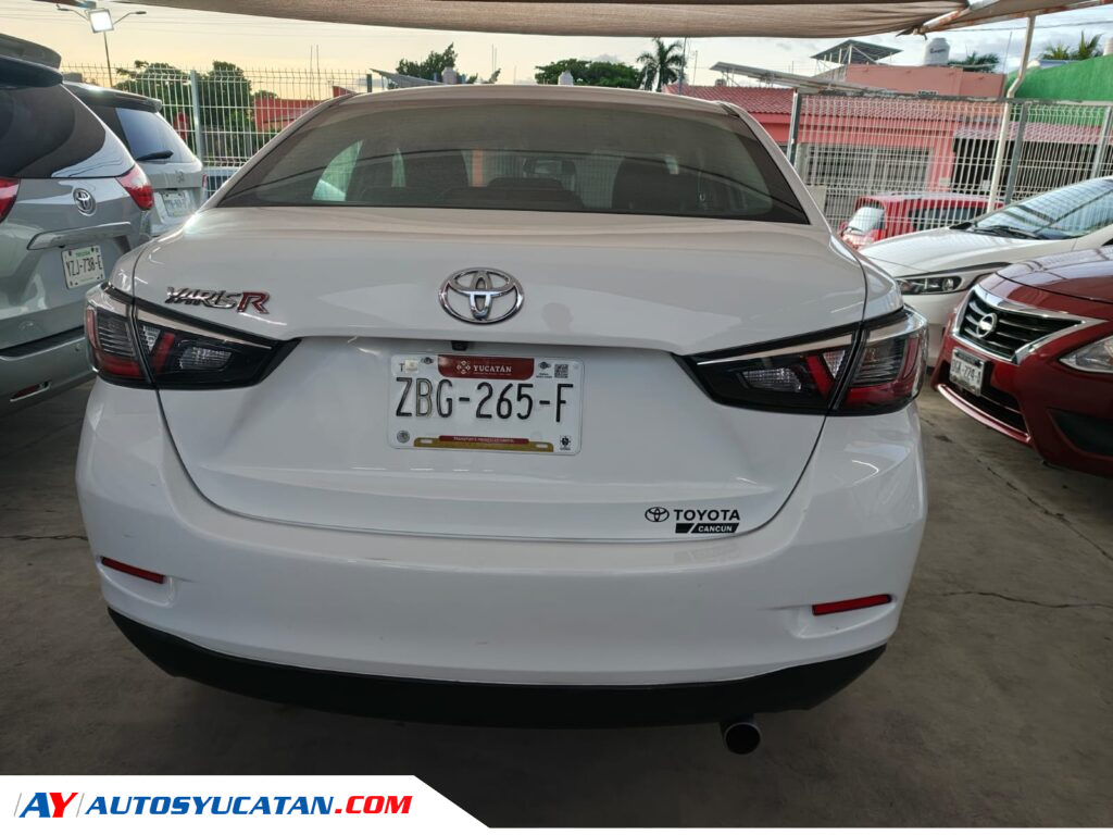 Toyota Yaris R Automático 2020