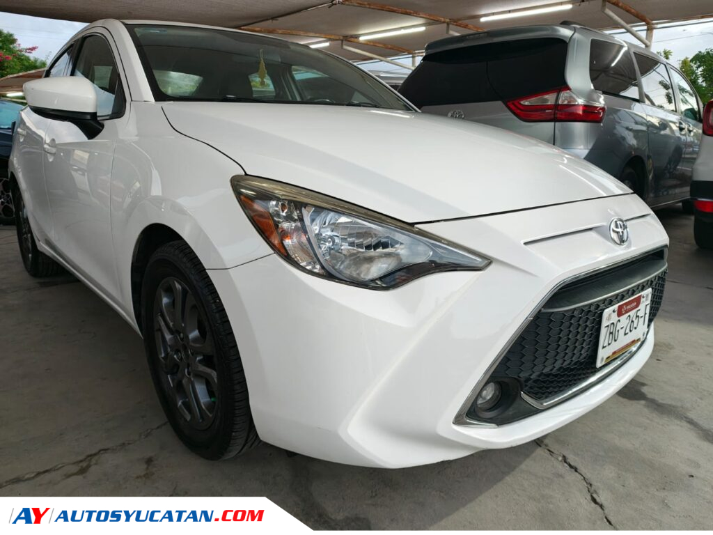 Toyota Yaris R Automático 2020