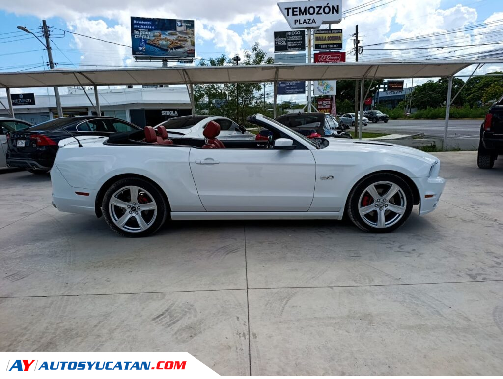 Mustang GT Convertible 2014