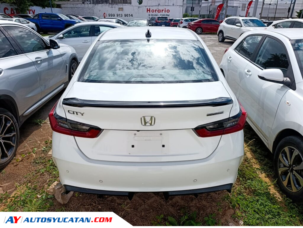 Honda City Touring 2024