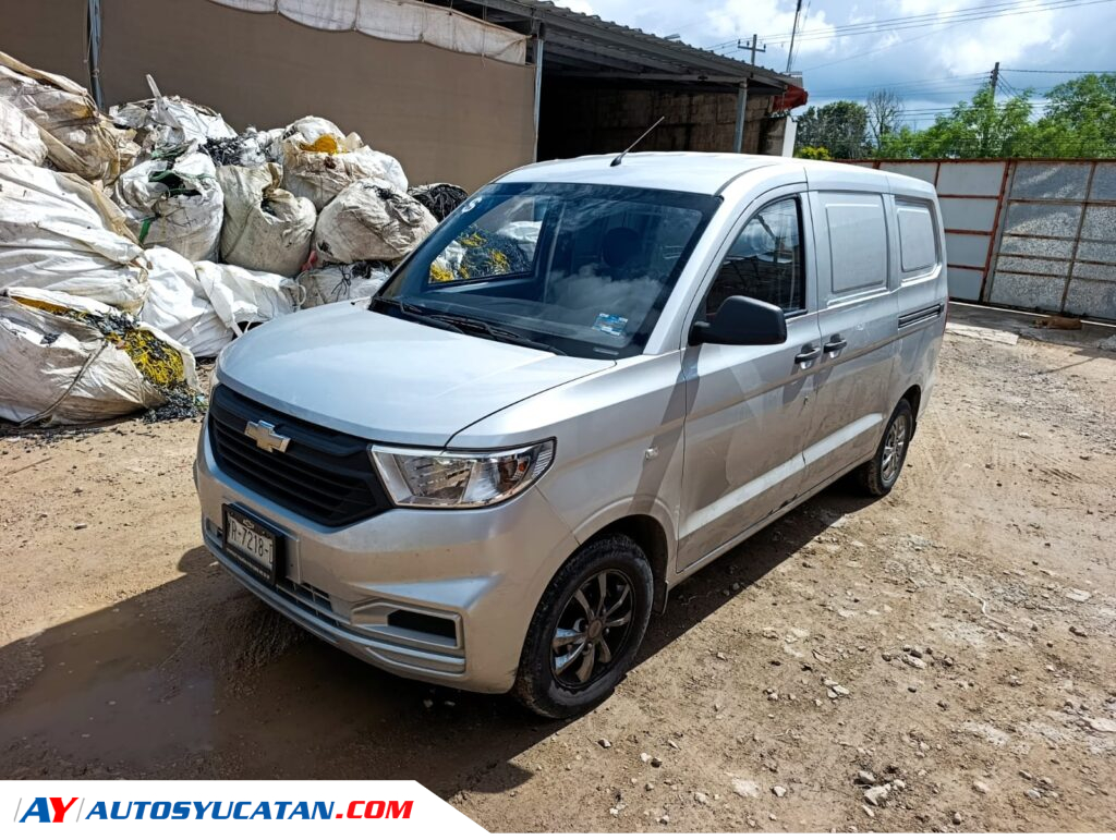 Chevrolet Tornado Van B Cargo LS 2023