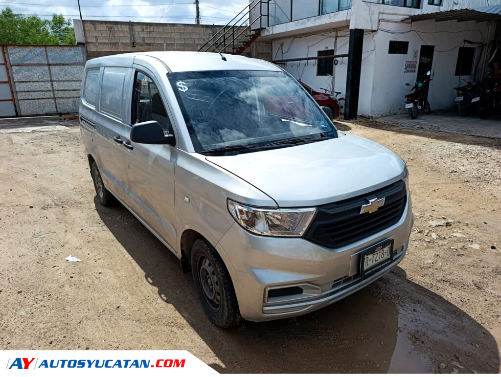 Chevrolet Tornado Van B Cargo LS 2023