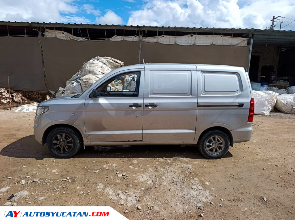 Chevrolet Tornado Van B Cargo LS 2023
