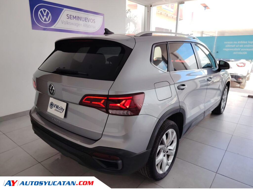 Volkswagen Taos Comfortline 2024