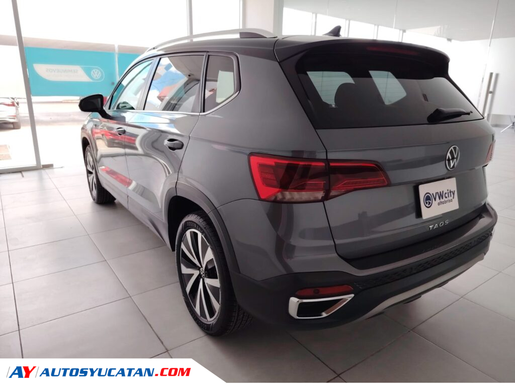 Volkswagen Taos Highline 2024