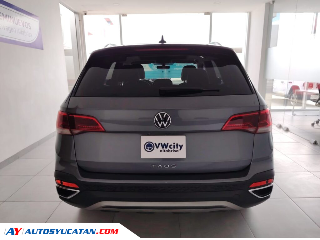 Volkswagen Taos Highline 2024