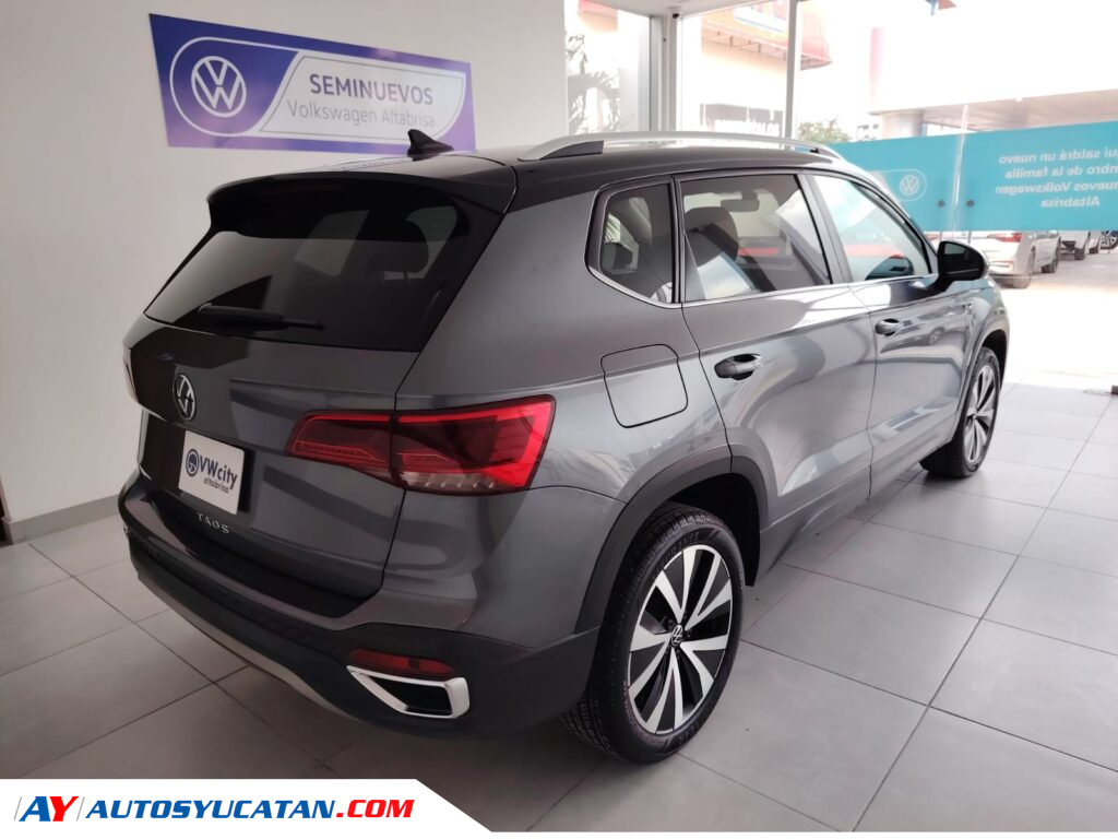 Volkswagen Taos Highline 2024