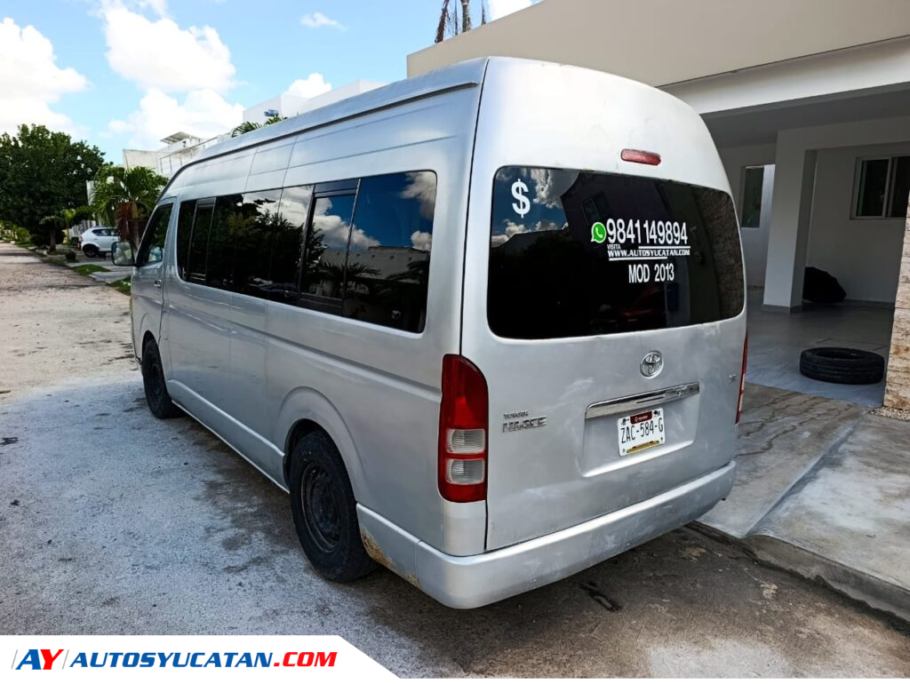Toyota Hiace 14 Pasajeros 2013