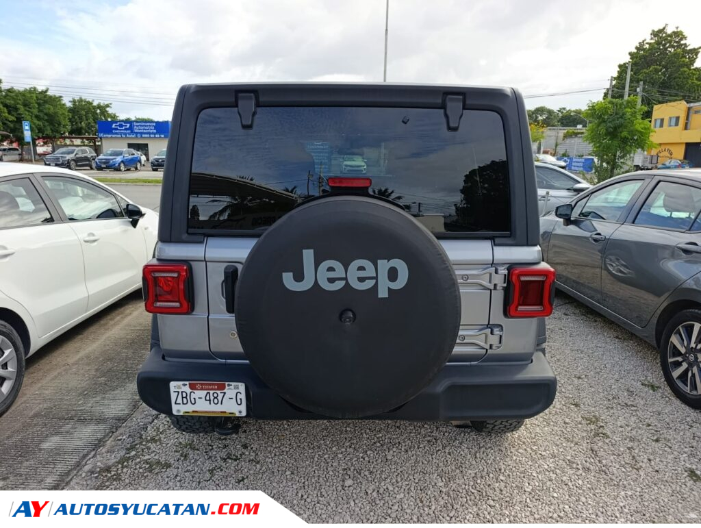 Jeep Wrangler Híbrida Sport 2020