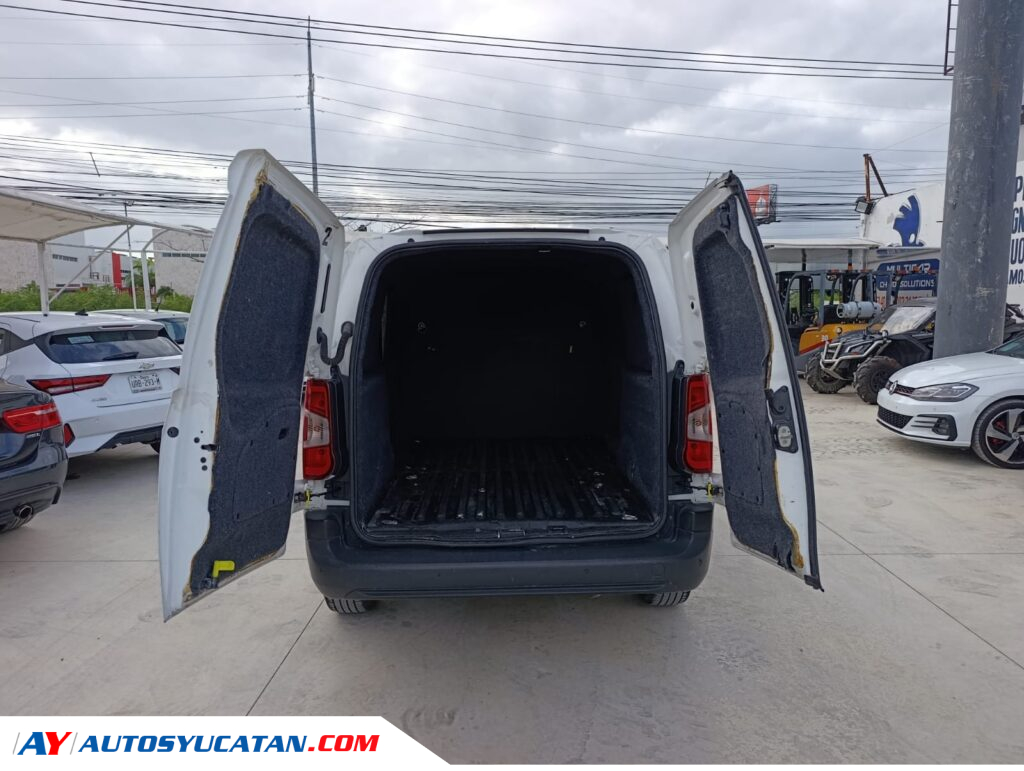 Peugeot Partner Diesel 2022