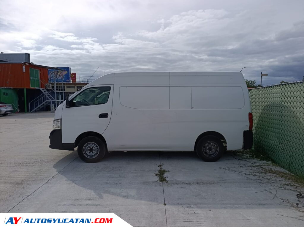 Nissan Urvan NV350 Cargo 2018