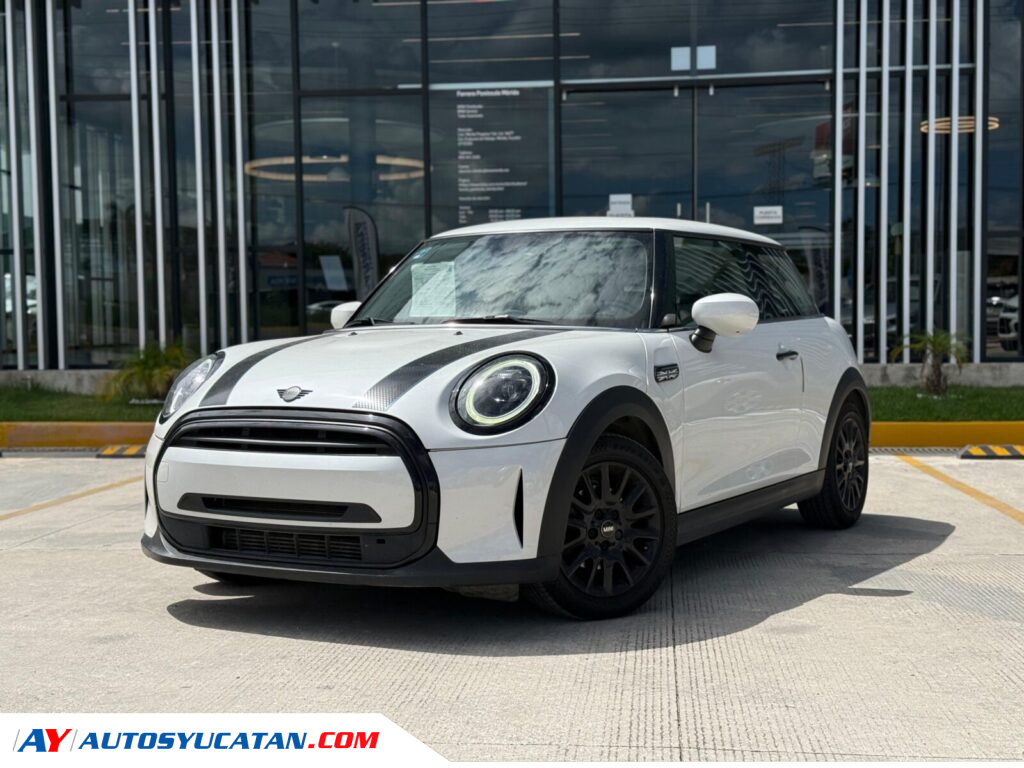 Mini Cooper Classic 2024
