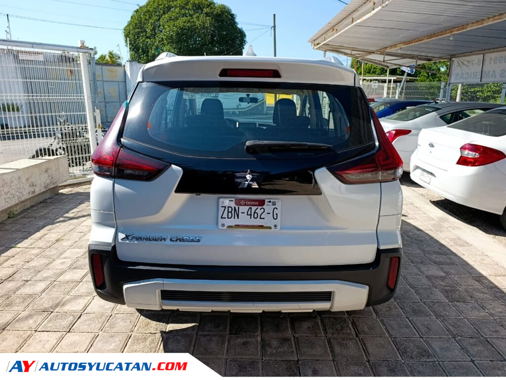 Mitsubishi Xpander Cross 2023
