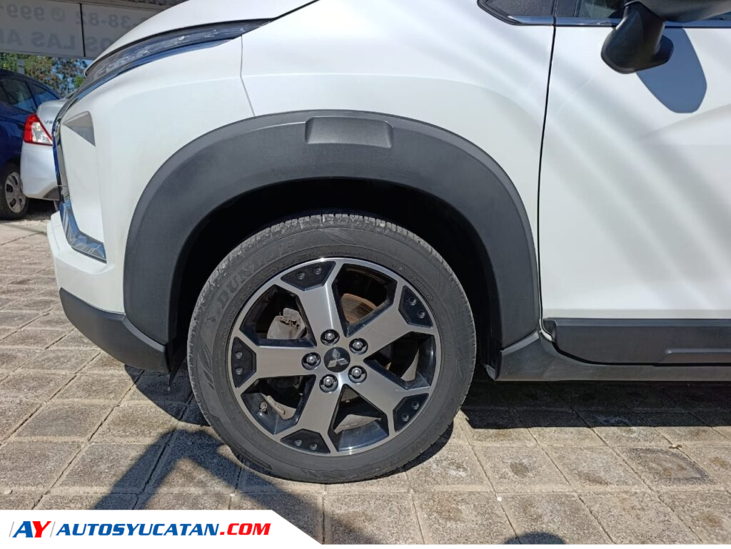 Mitsubishi Xpander Cross 2023